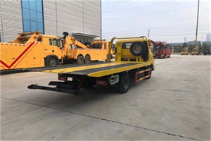 岳塘区非事故拖车