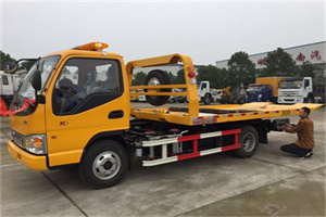 岳塘区哪里有拖车服务