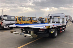 岳塘区汽车救援补胎